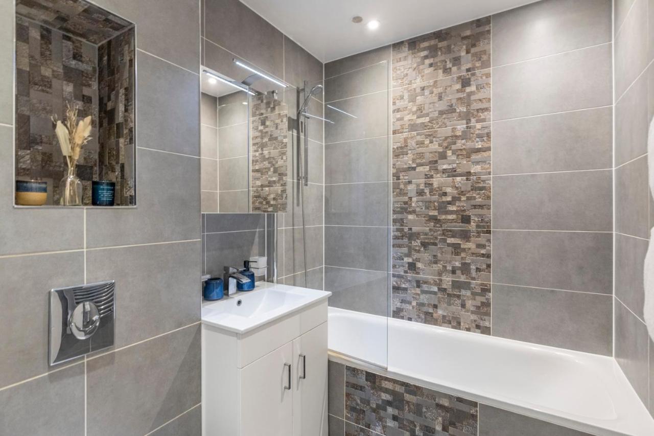 Modern Flat In Central Golders Green Лондон Экстерьер фото